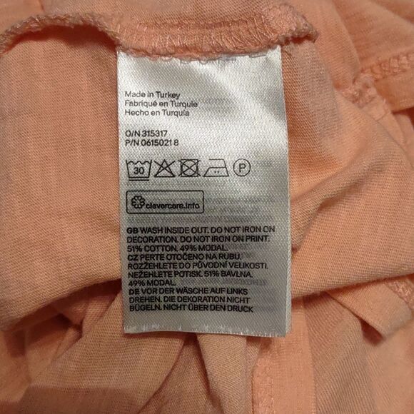 H&M peach colored t-shirt with toucan size medium - Picture 5 of 6
